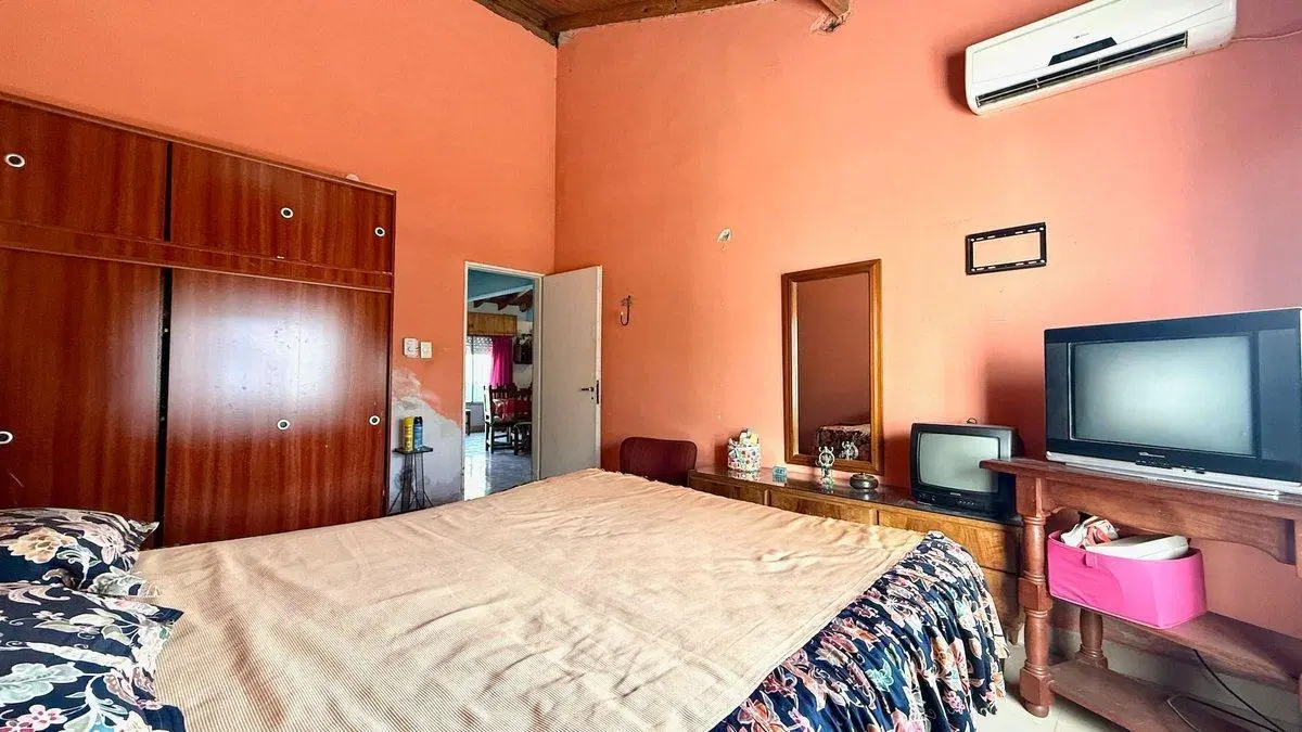 Venta Casa Multifamiliar en Moreno 8