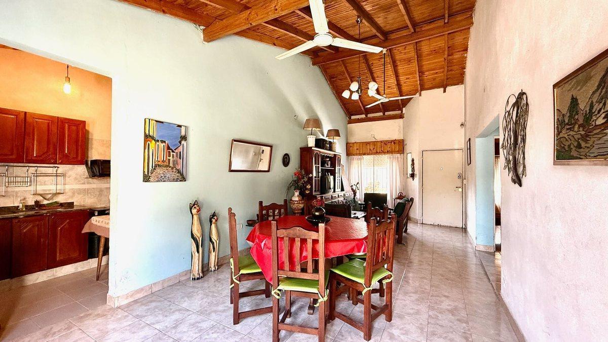 Foto de Venta Casa Multifamiliar en Moreno, imagen 2