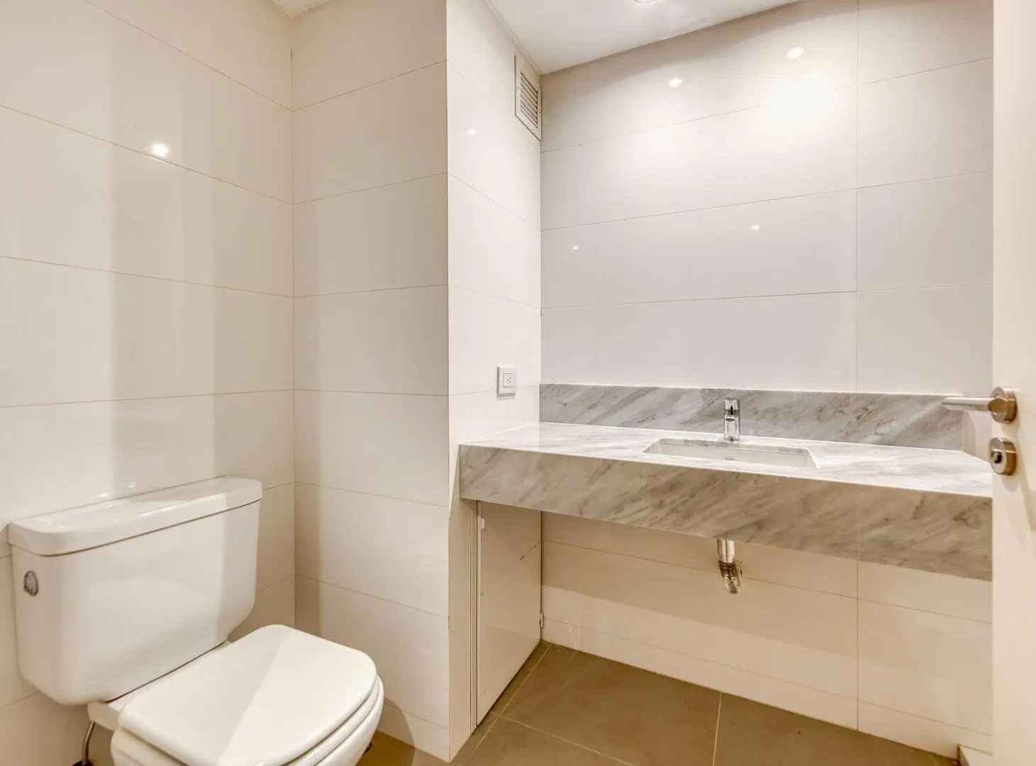 ALQUILER OFICINA/DEPARTAMENTO 65 m2 -  RETIRO 4
