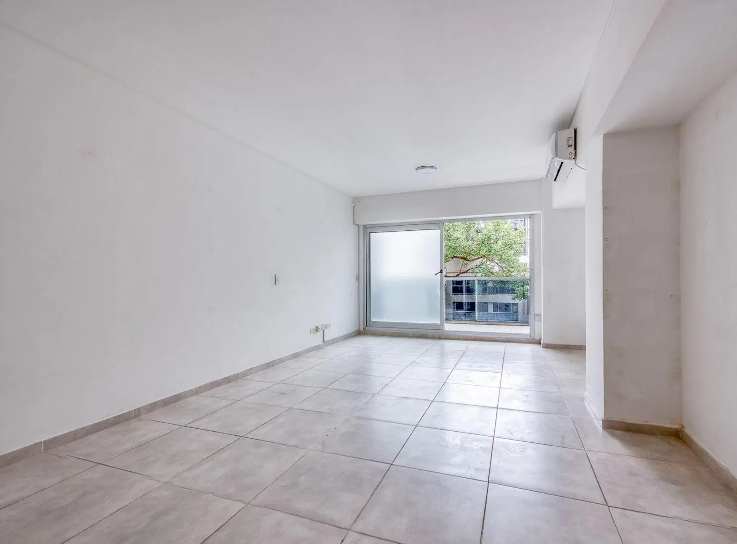 ALQUILER OFICINA/DEPARTAMENTO 65 m2 -  RETIRO 3