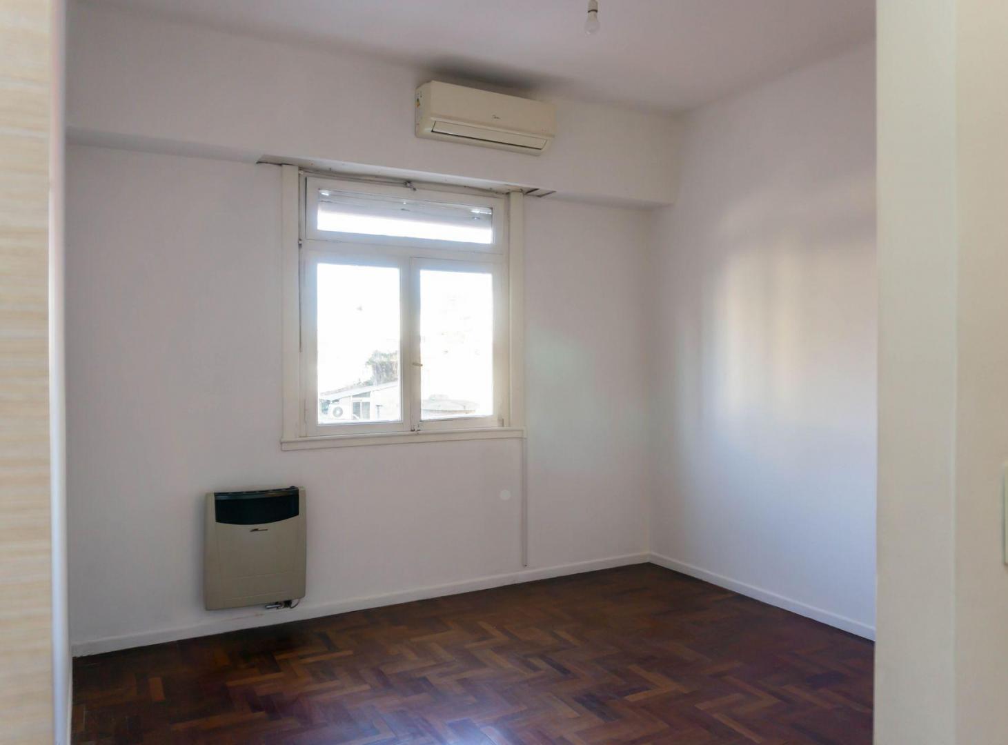Foto de VENTA PH 3 AMB C/ TERRAZA COLEGIALES - CHACARITA, imagen 2