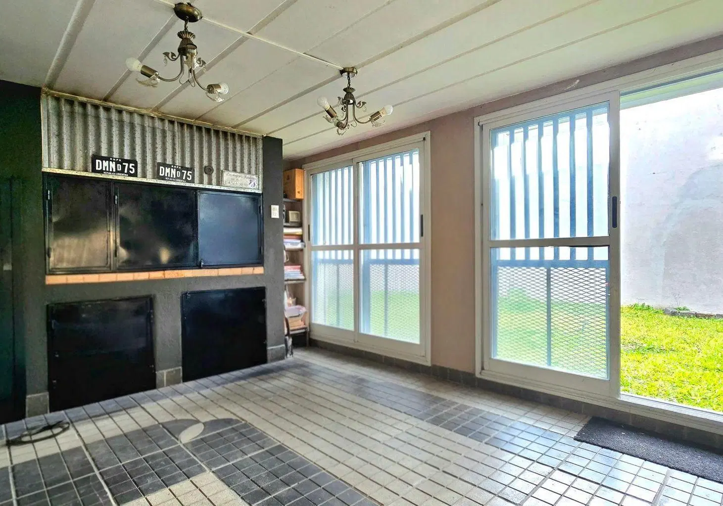 VENTA Dúplex 4 ambientes, amplio con jardín 3