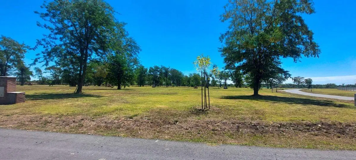 VENTA Lote en Prados del Oeste II  con proyecto 3