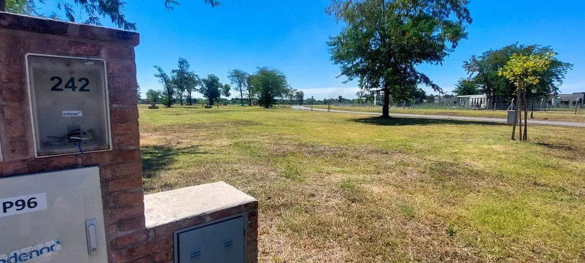 VENTA Lote en Prados del Oeste II  con proyecto 4