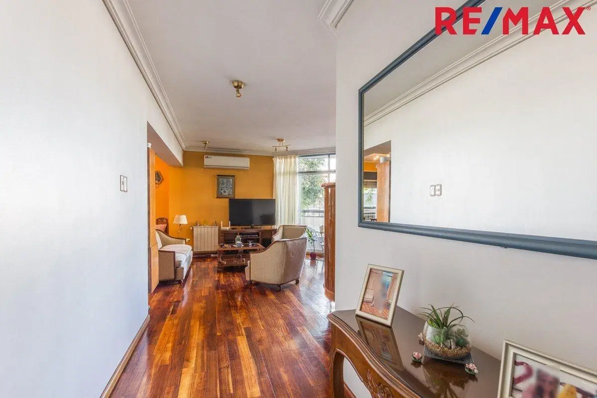 VENTA SEMIPISO 2 COCHERAS 90M2 CABALLITO 2
