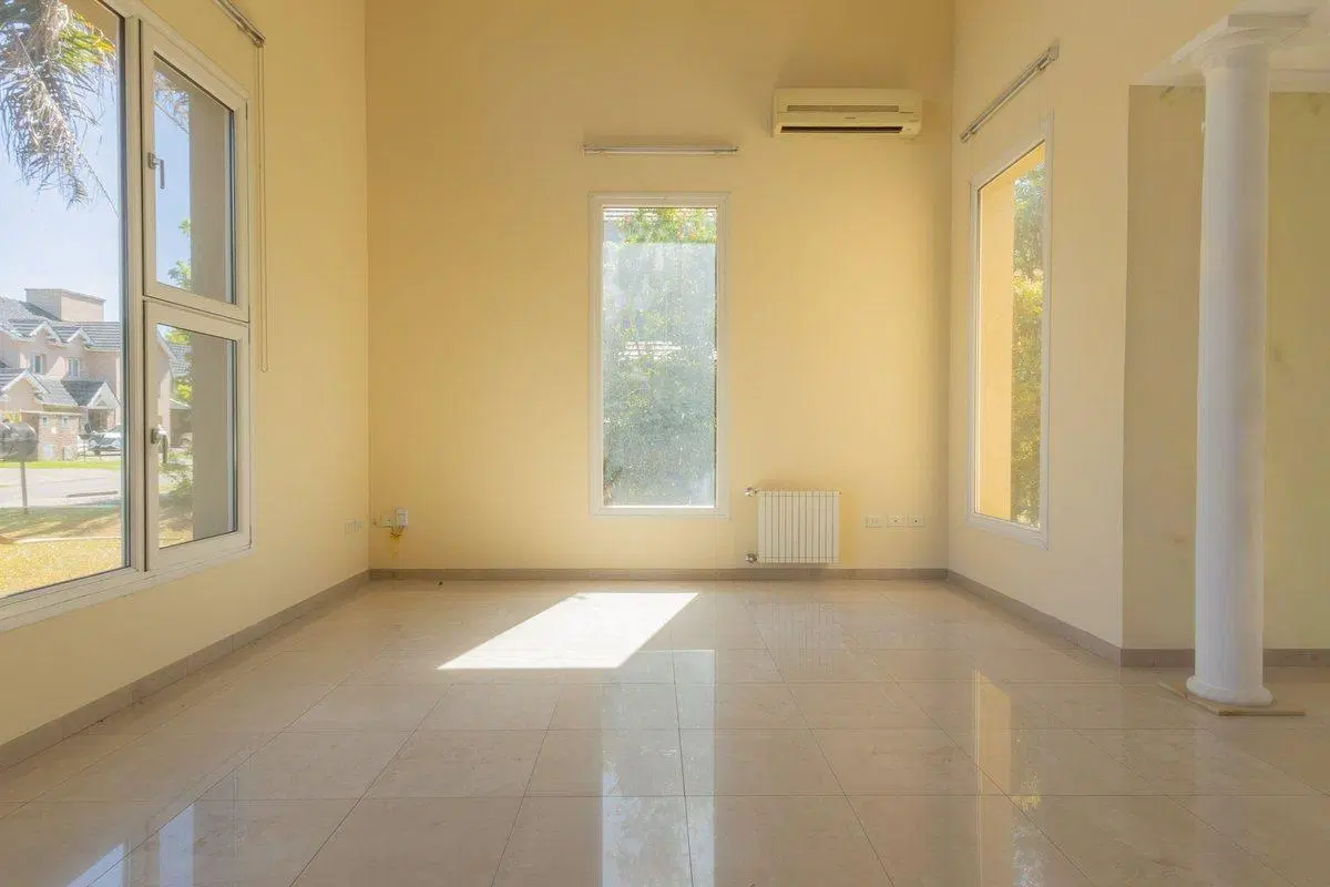 Casa de 4 amb en Campos de Alvarez | Acep. Permuta 5