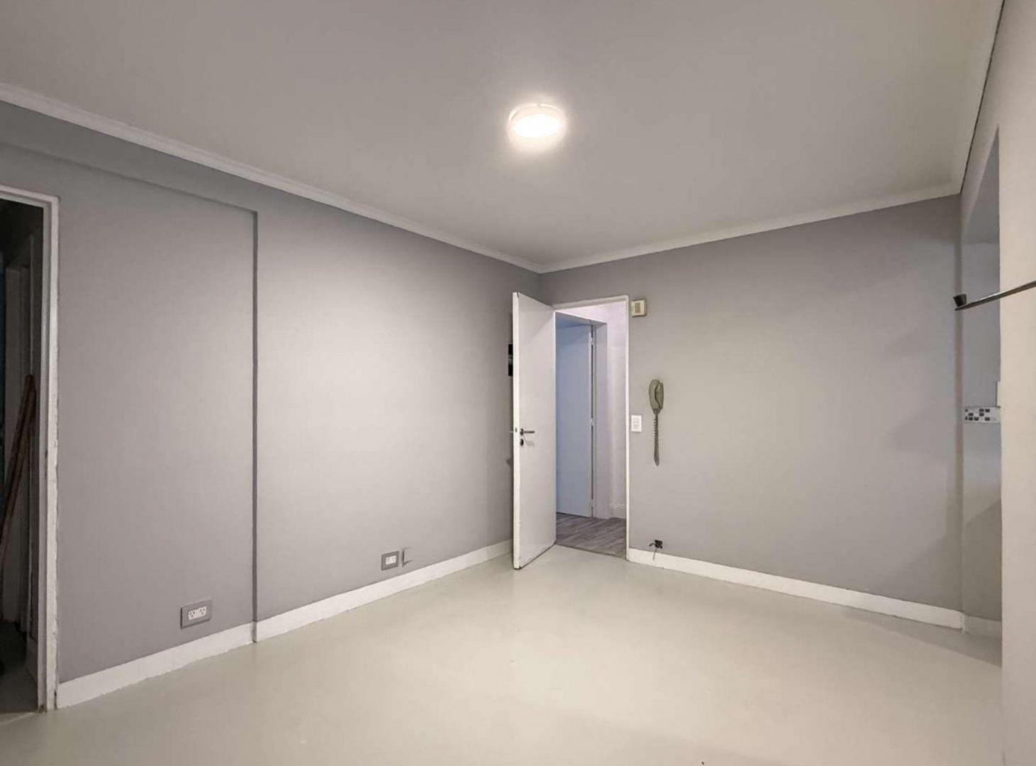 Foto de VENTA DEPARTAMENTO 4 AMBIENTES AMPLIO - CABALLITO, imagen 5
