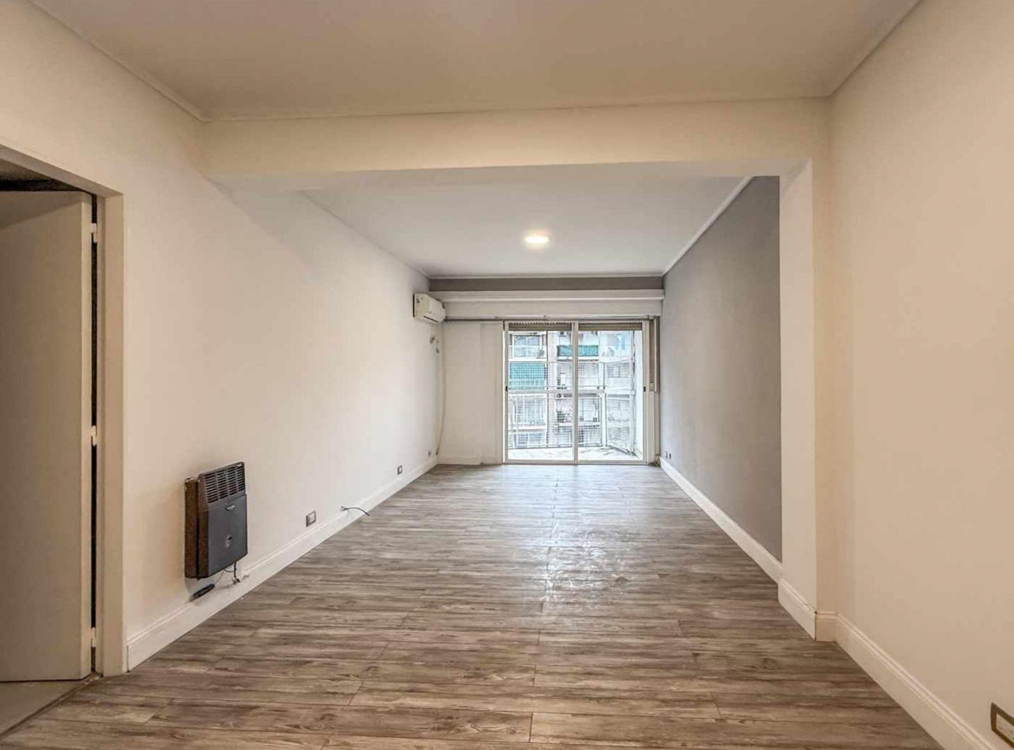 Foto de VENTA DEPARTAMENTO 4 AMBIENTES AMPLIO - CABALLITO, imagen 2