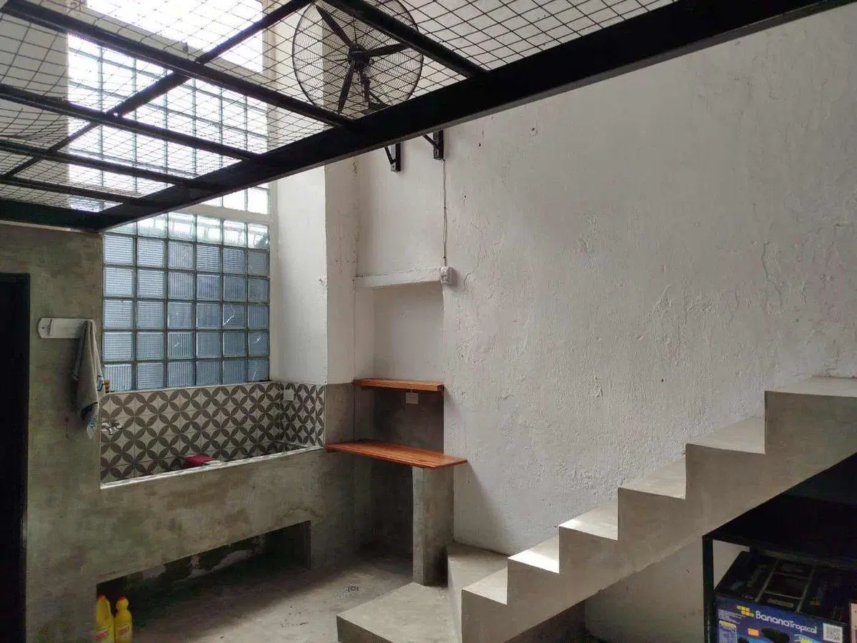 LOCAL o DEPÓSITO EN VENTA TOTALMENTE REFACCIONADO 4