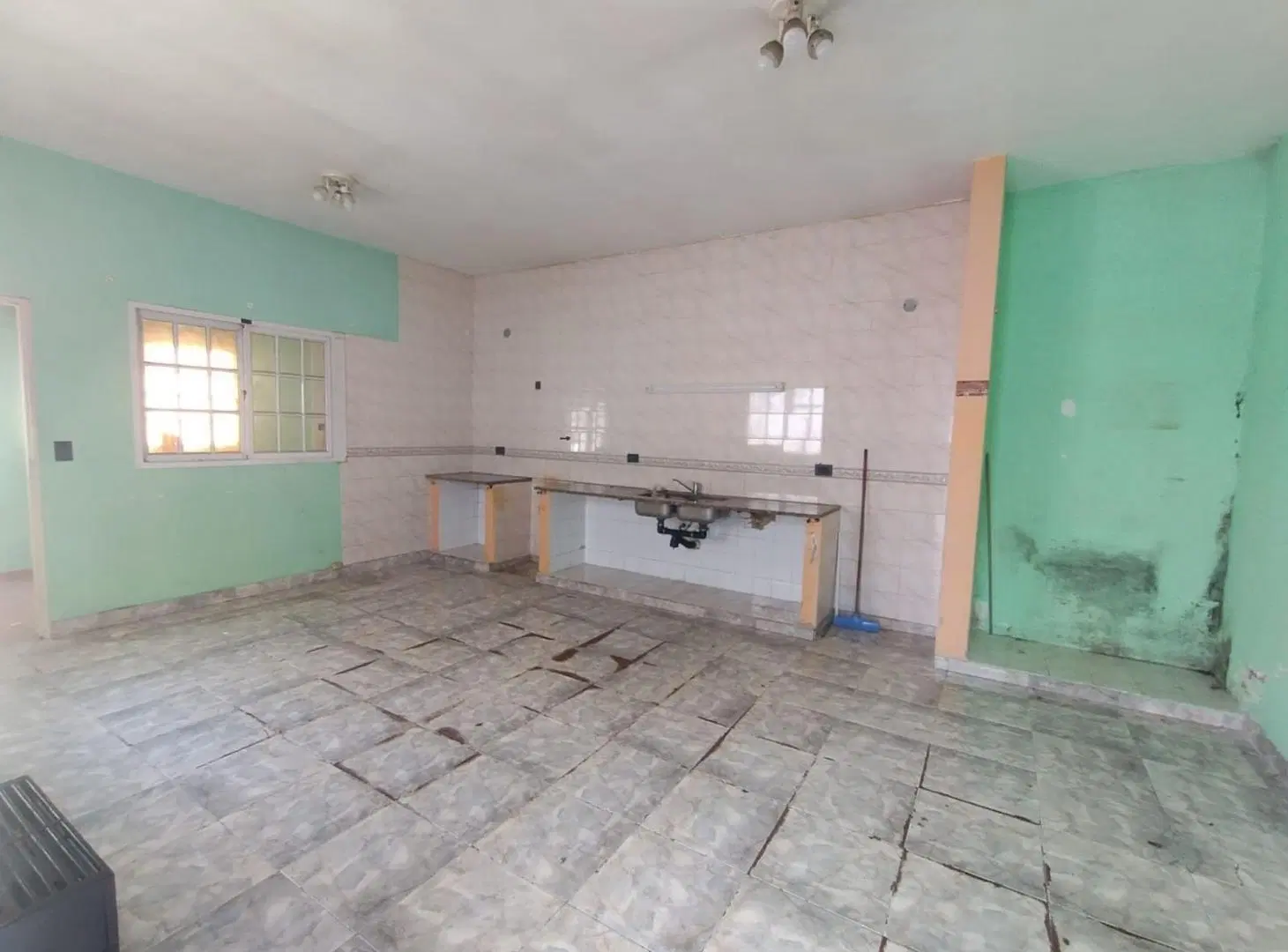 VENTA CASA 3 AMBIENTES CON PATIO HAEDO 4