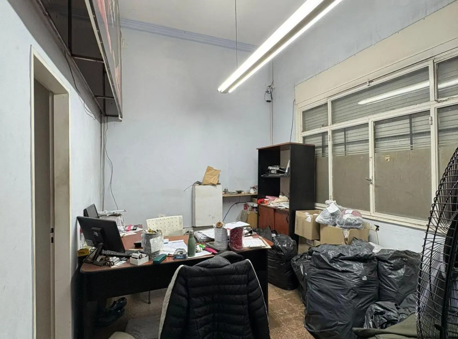Venta Deposito 350m2 a metros Gral Paz Caba 5