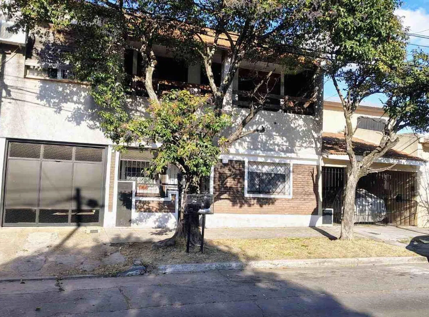 VENTA PH 3 AMB. + MONOAMBIENTE COCHERA GERLI 3