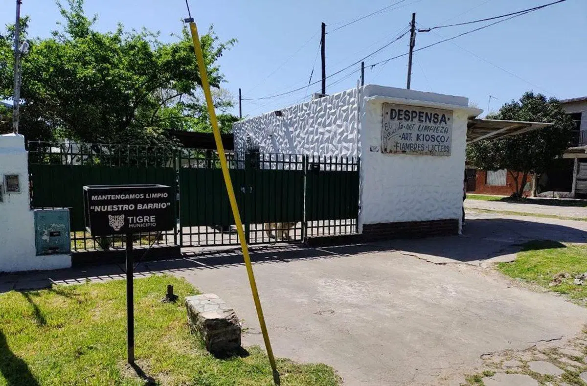 VENTA CASA 3 AMB. CON LOCAL Y MONOAMB DON TORCUATO 5