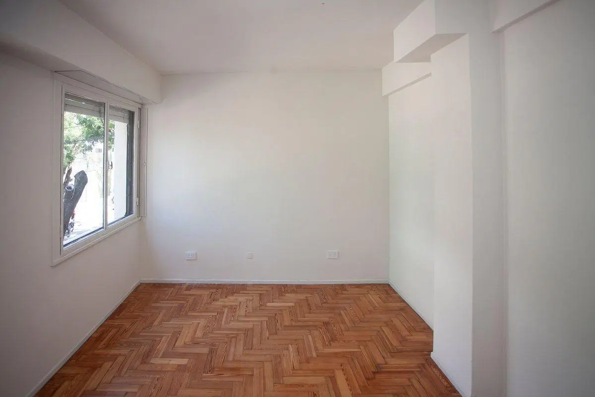 VENTA DEPTO. 4 AMBIENTES CON BALCÓN CABALLITO 8