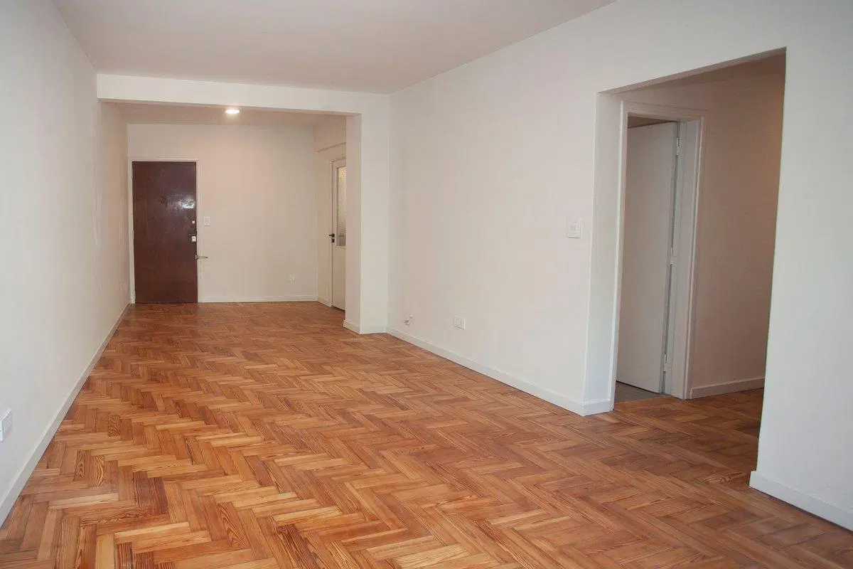 VENTA DEPTO. 4 AMBIENTES CON BALCÓN CABALLITO 4