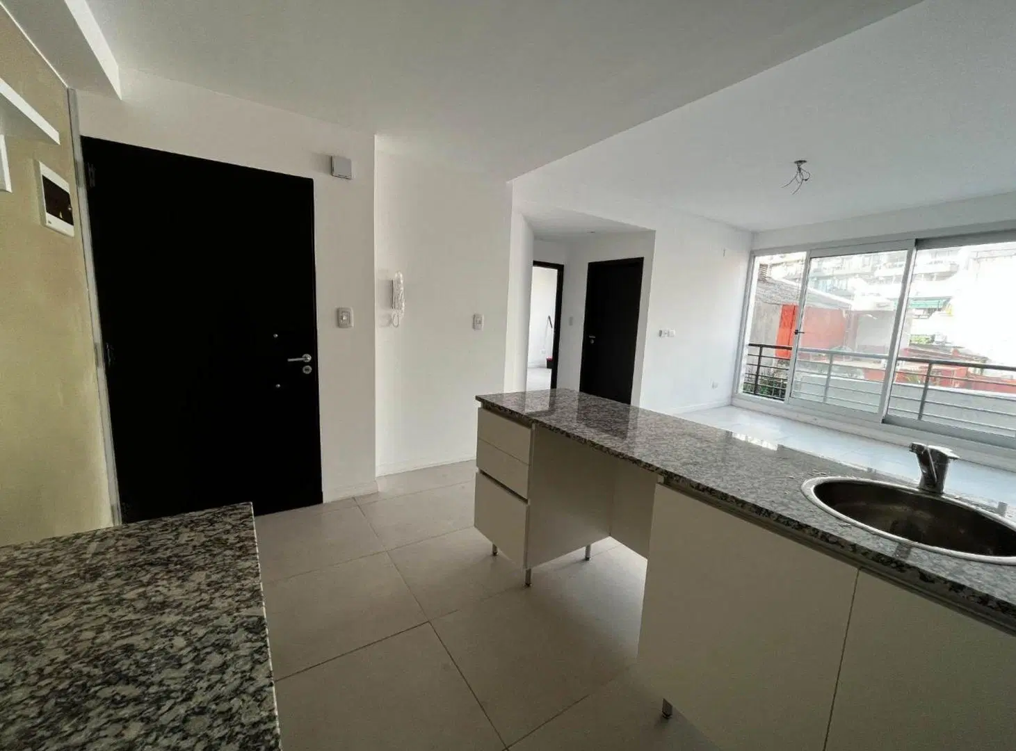 VENTA DEPTO 2 AMB + LOCAL/DEPOSITO- APTO CREDITO 4
