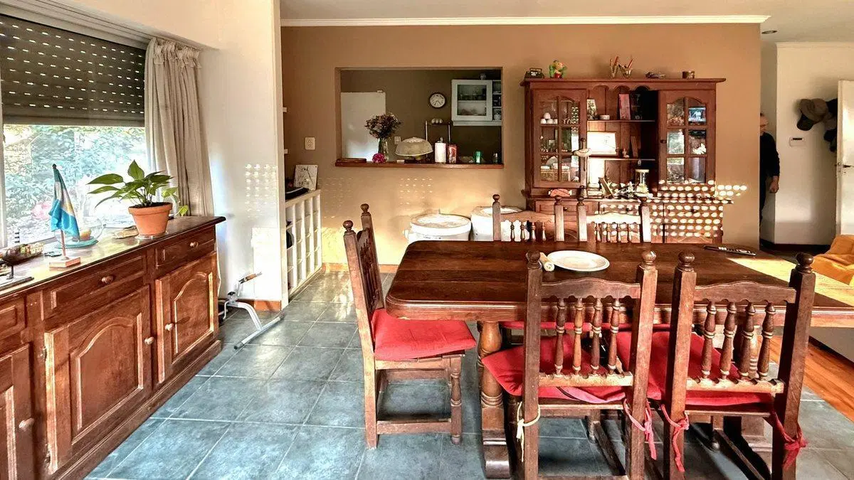 VENTA Casa Cuatro Ambientes en Lomas Altas 2