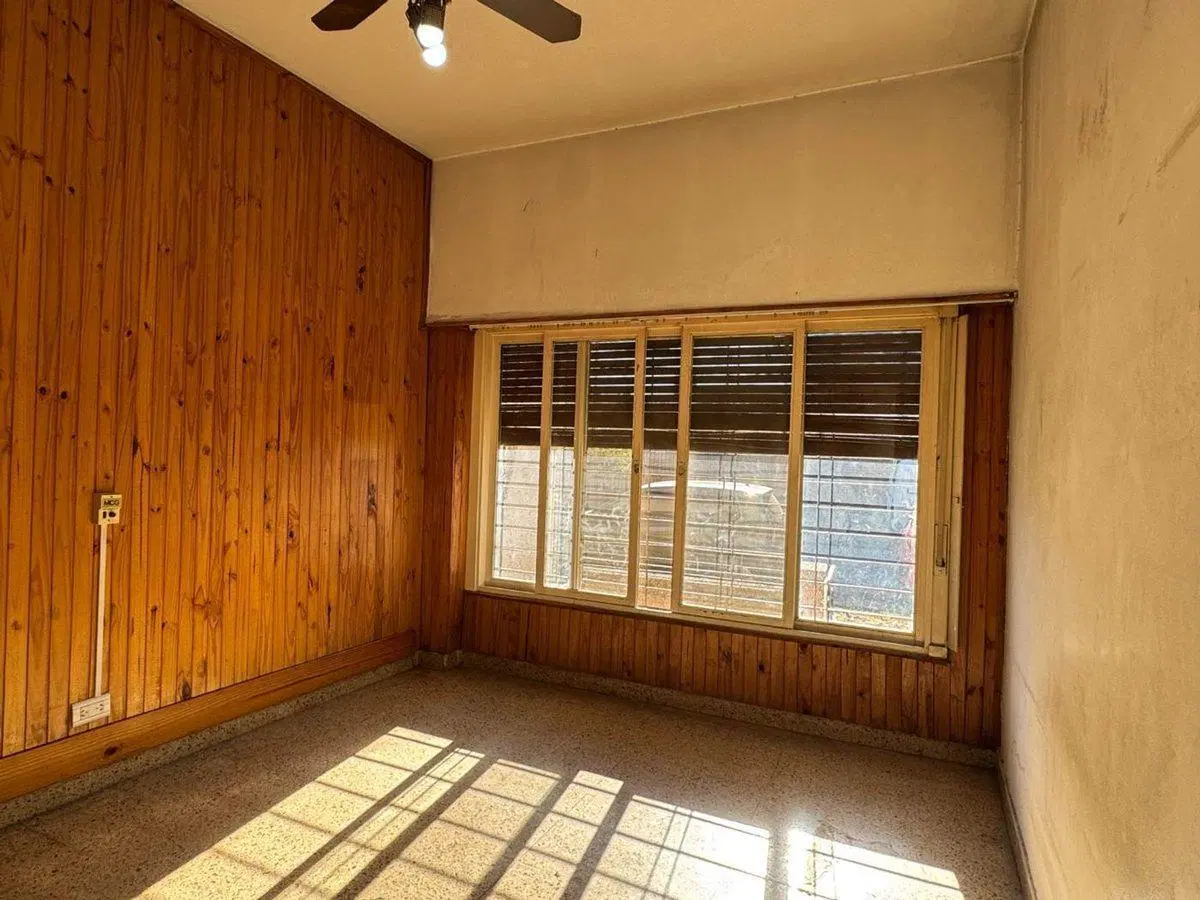 VENTA CASA 3 AMB EN ITUZAINGO CON COCHERA Y JARDIN 5