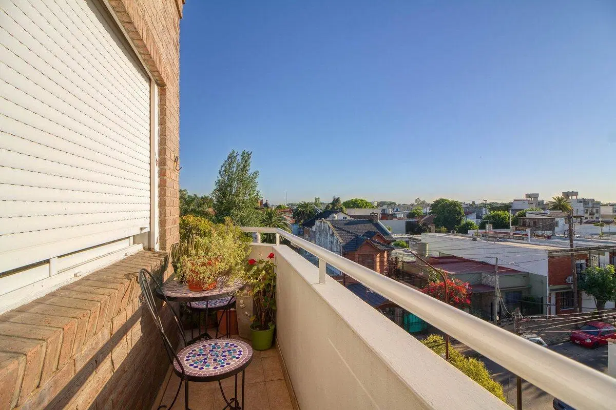 Venta Departamento 4 amb + Cochera Ramos Mejia 5