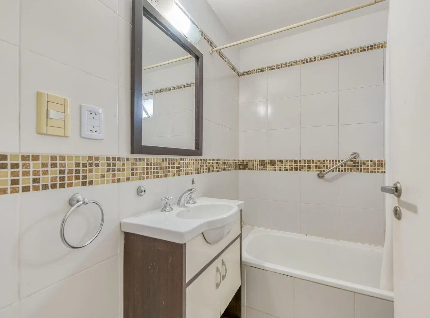 VENTA DEPARTAMENTO 2 AMBIENTES  VILLA PUEYRREDON 4