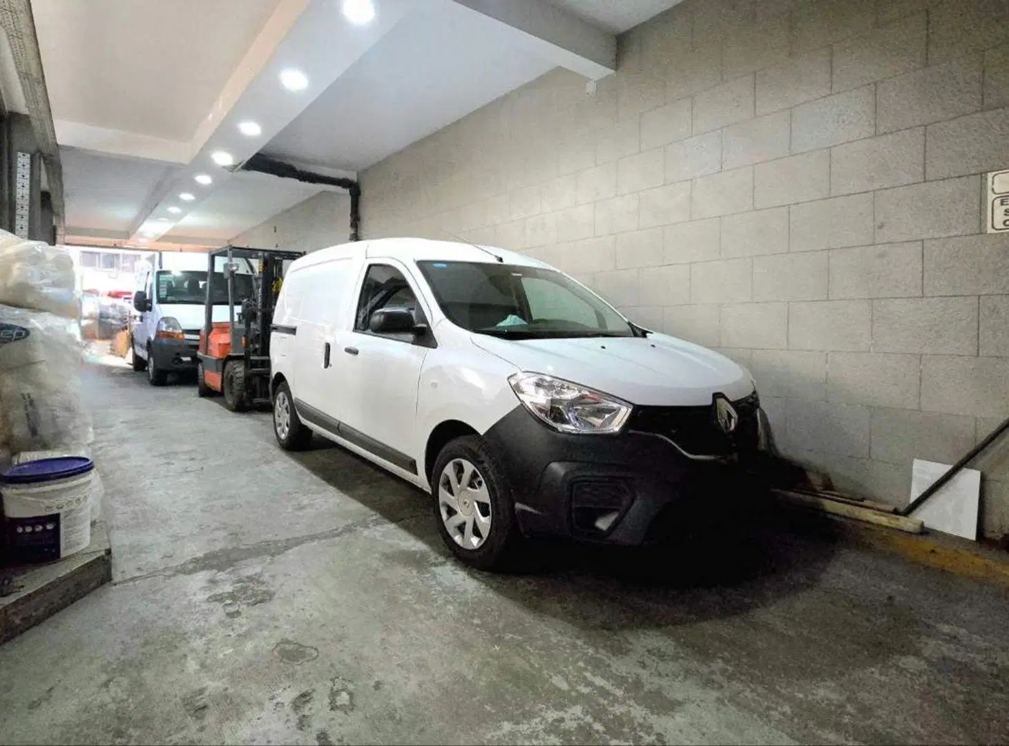 VENTA GALPÓN CON OFICINAS BARRACAS 2