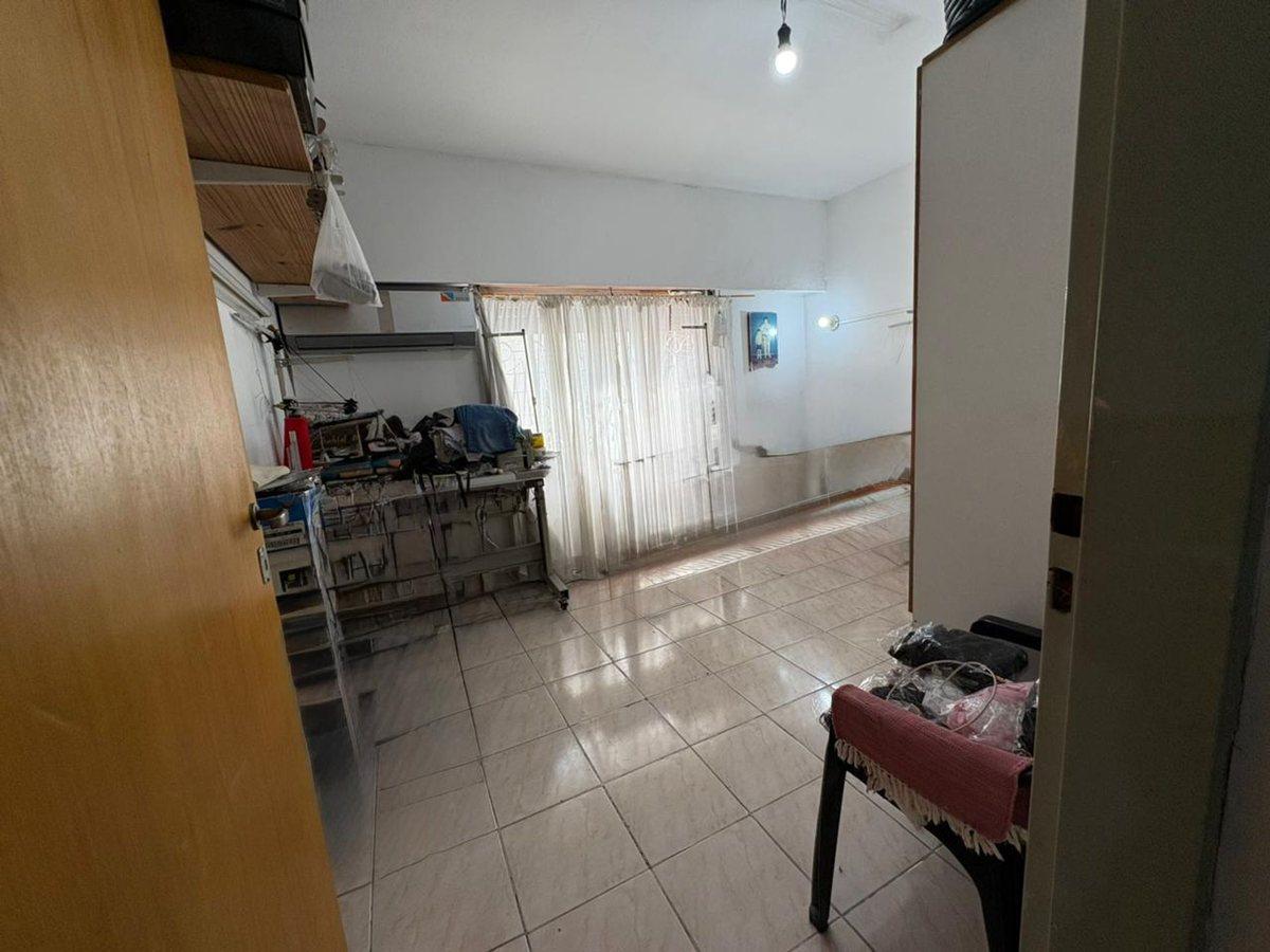 Foto de PH 5 Amb. con patio y terraza en Ingeniero Budge, imagen 4
