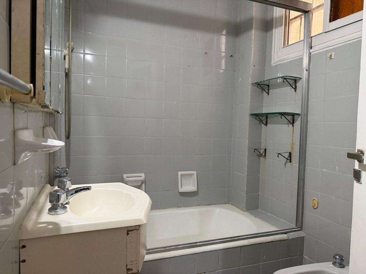 Foto de VENTA DEPARTAMENTO 2 AMB CON PATIO EN BELGRANO R., imagen 5
