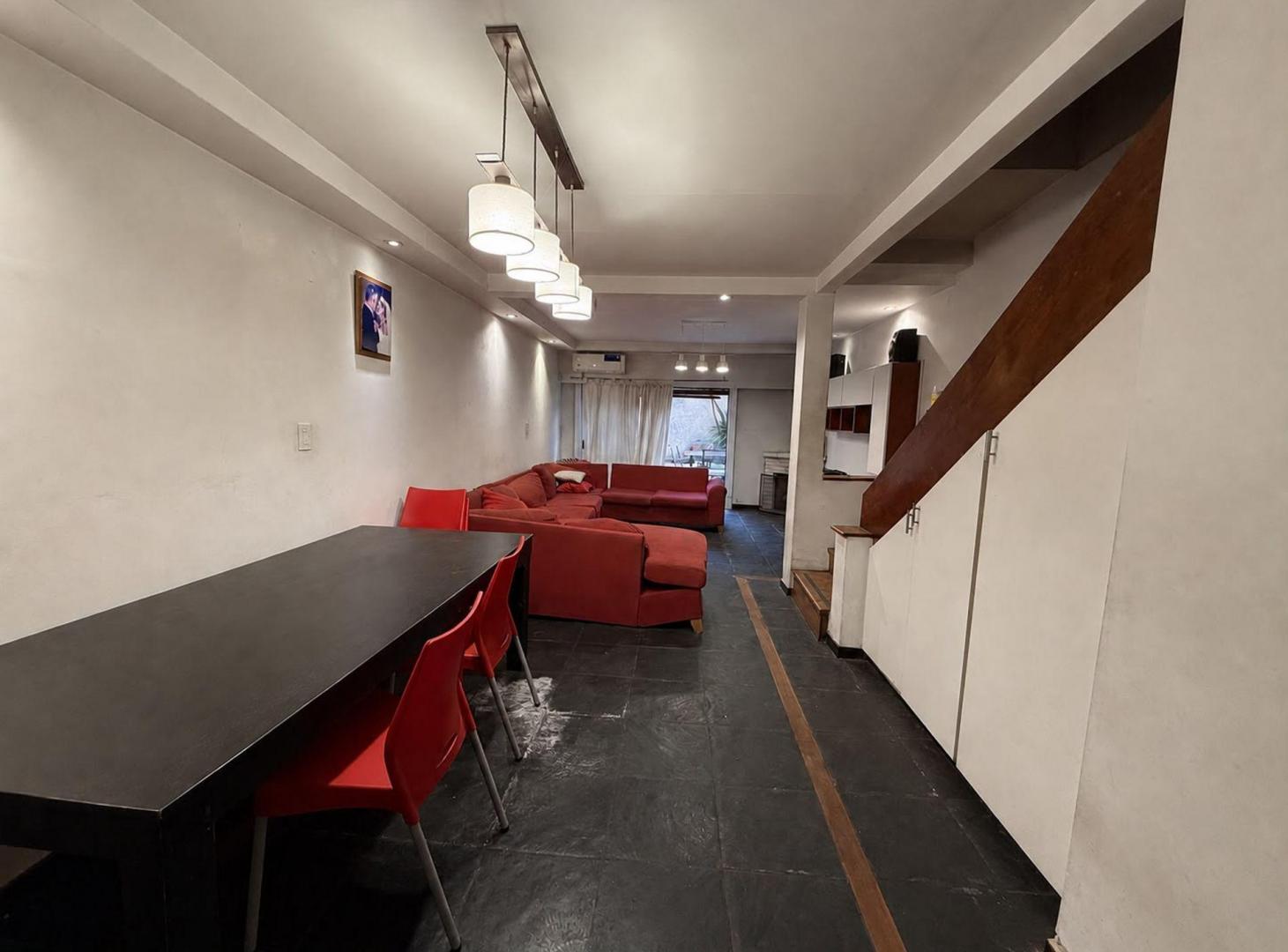 Foto de VENTA TRIPLEX 5 AMB COCHERA APTO CRÉDITO V URQUIZA, imagen 4