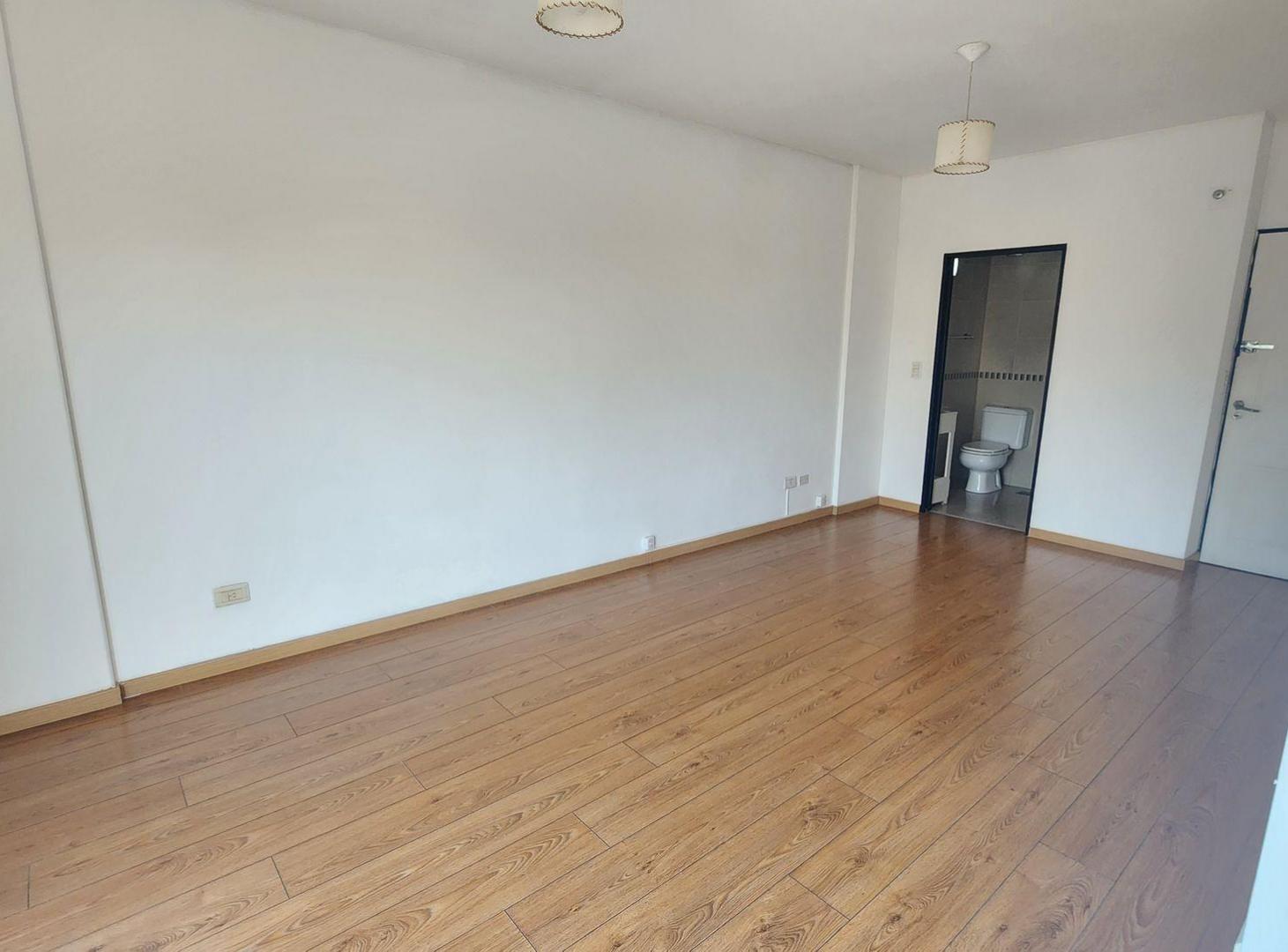 Foto de VENTA DEPTO MONO VILLA PUEYRREDON BALCÓN PARRILLA, imagen 2