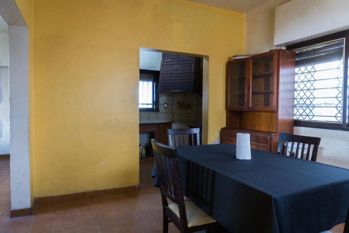 Foto de VENTA CASA 7 AMBIENTES CON 2 COCHERAS VILLA MAIPÚ, imagen 3