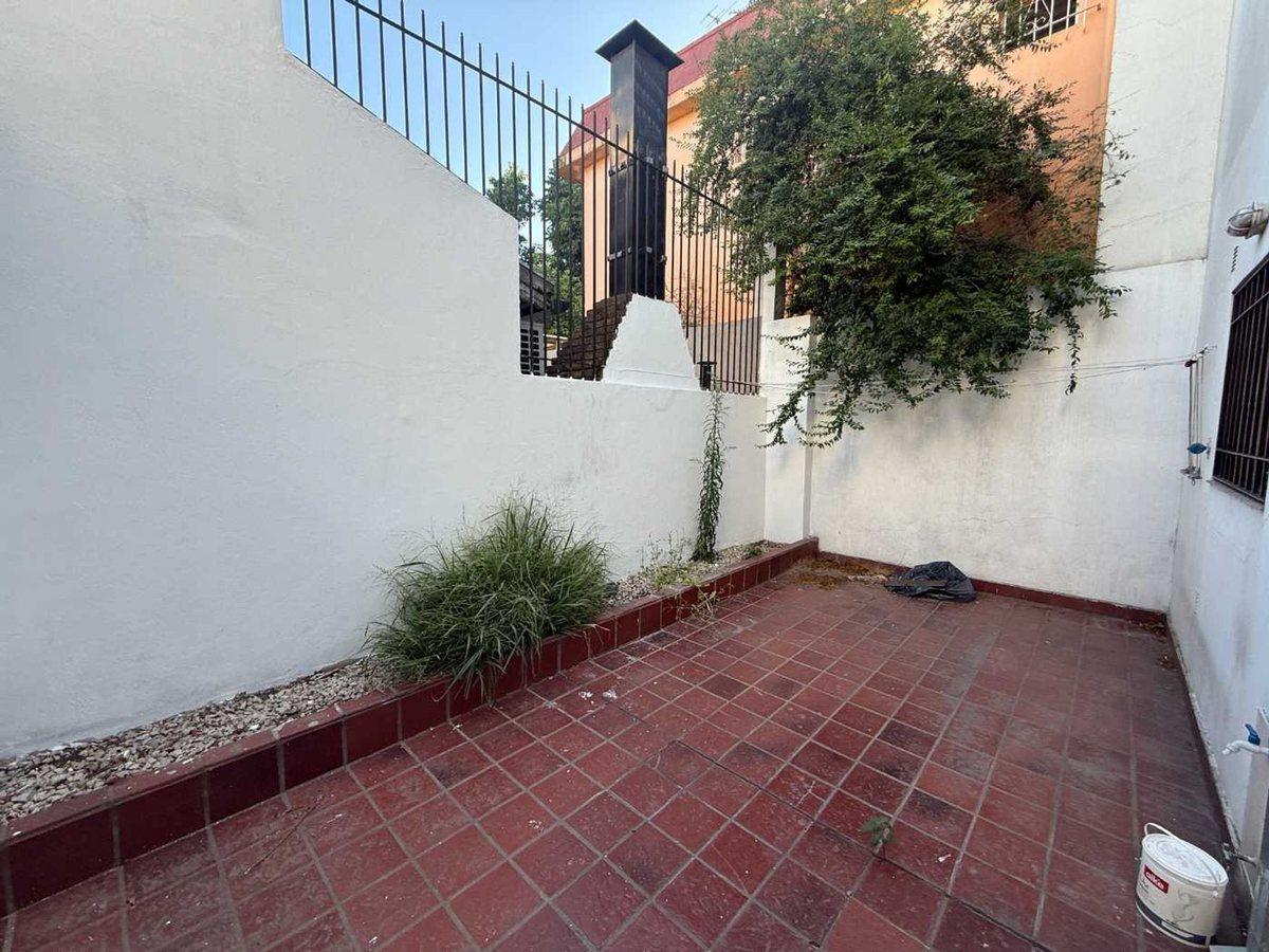 Foto de VENTA DUPLEX 4 AMB PATIO GARAGE VILLA SARMIENTO, imagen 2