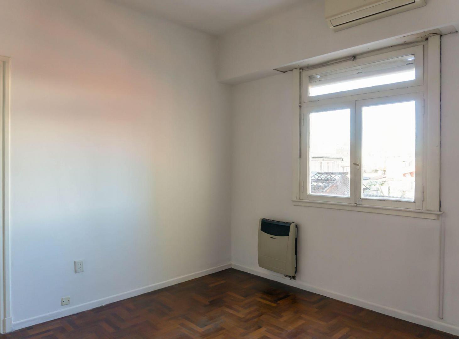Foto de VENTA PH 3 AMB CON TERRAZA COLEGIALES - CHACARITA, imagen 2