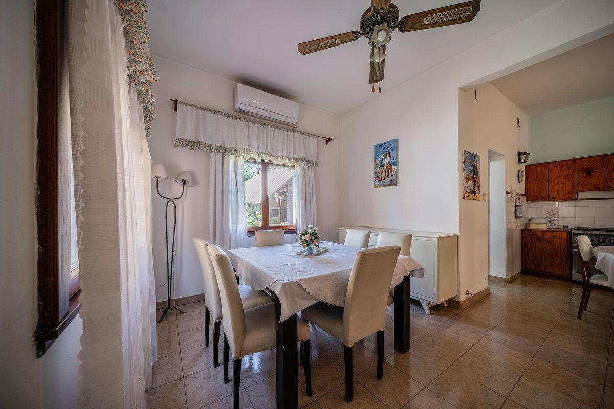 Foto de VENTA CASA 5 AMB, JARDÍN, QUINCHO, APTO CRÉDITO, imagen 5