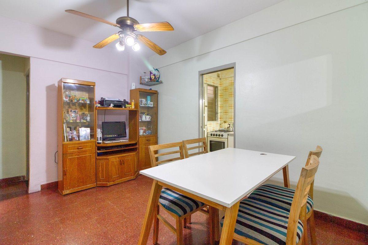 Foto de VENTA DEPTO 3 AMBIENTES C/PATIO EN LINIERS, imagen 1