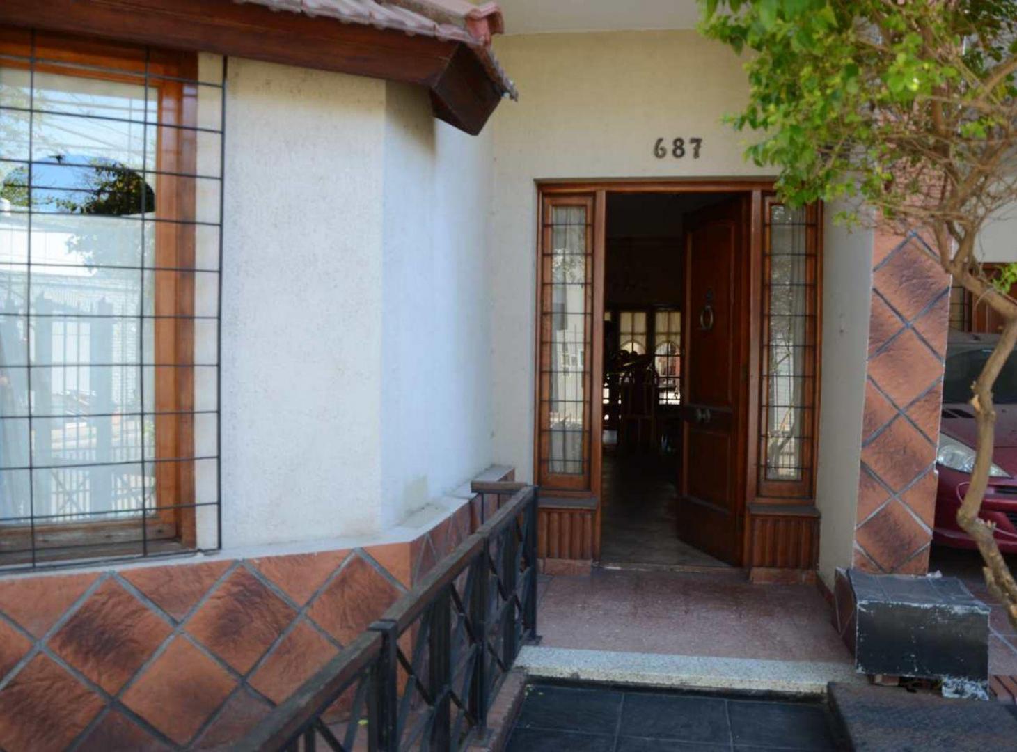 Foto de VETA CASA 6 AMB COCH PARQUE PILETA V SARMIENTO, imagen 2