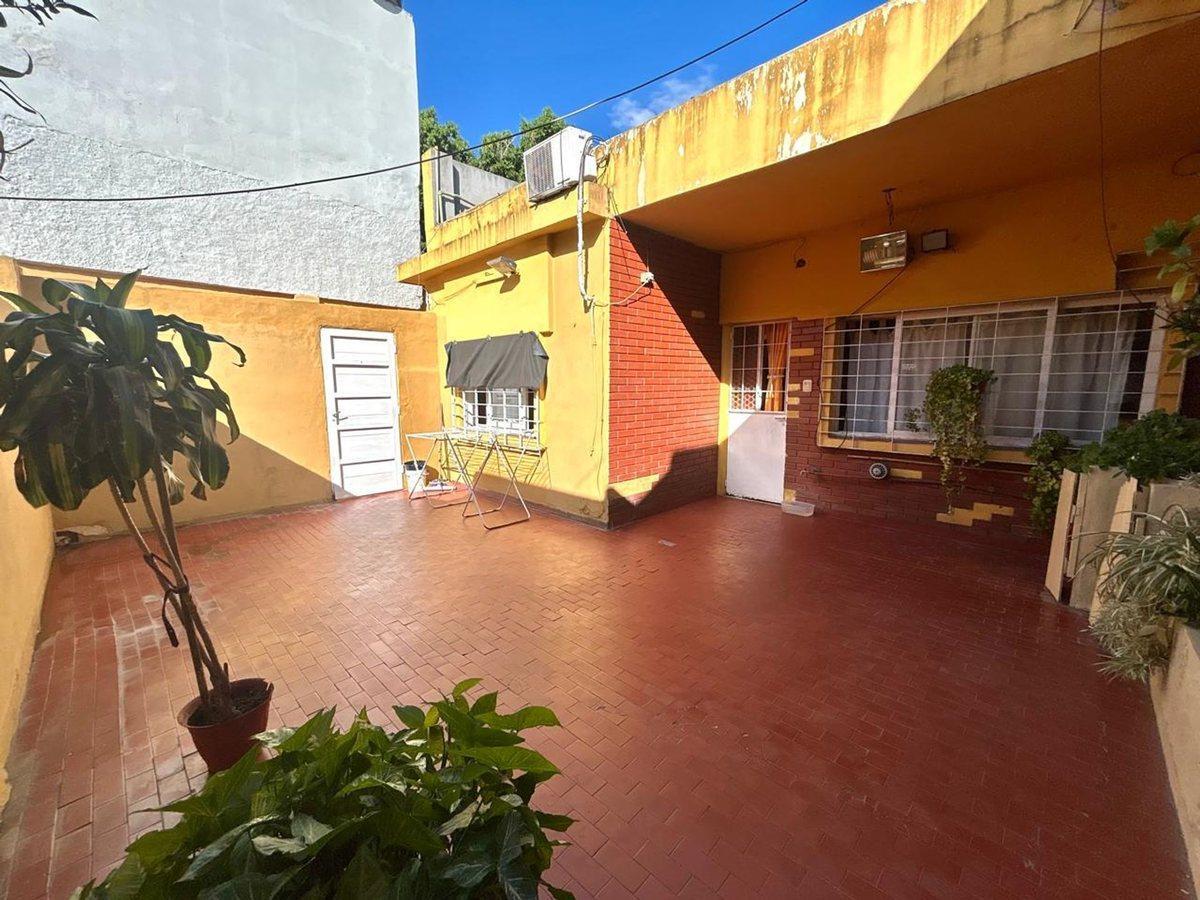 Foto de VENTA CASA 5 AMBIENTES EN SAN MARTIN, imagen 1