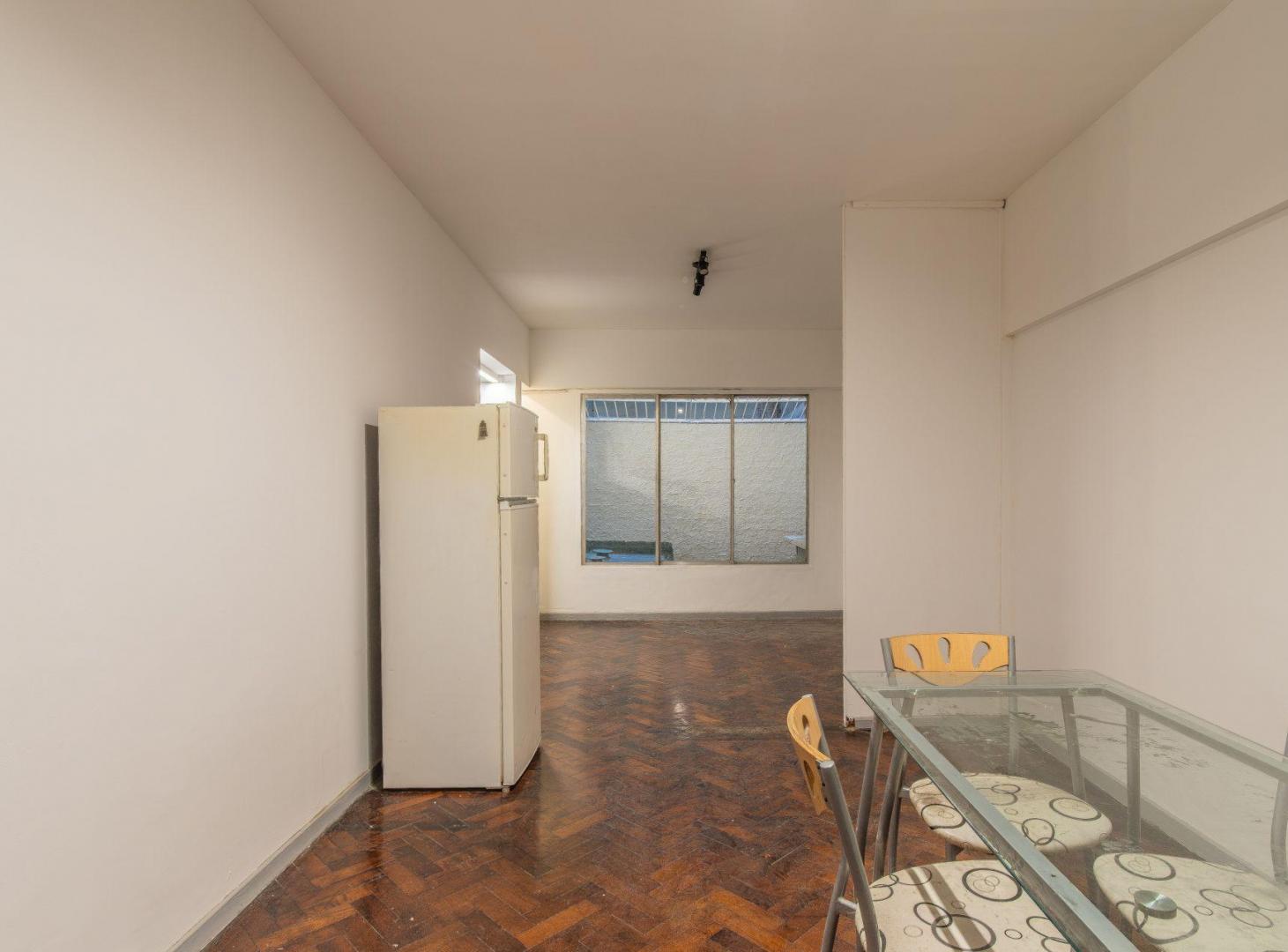 Foto de VENTA DEPARTAMENTO MONOAMBIENTE C/ PATIO BALVANERA, imagen 1