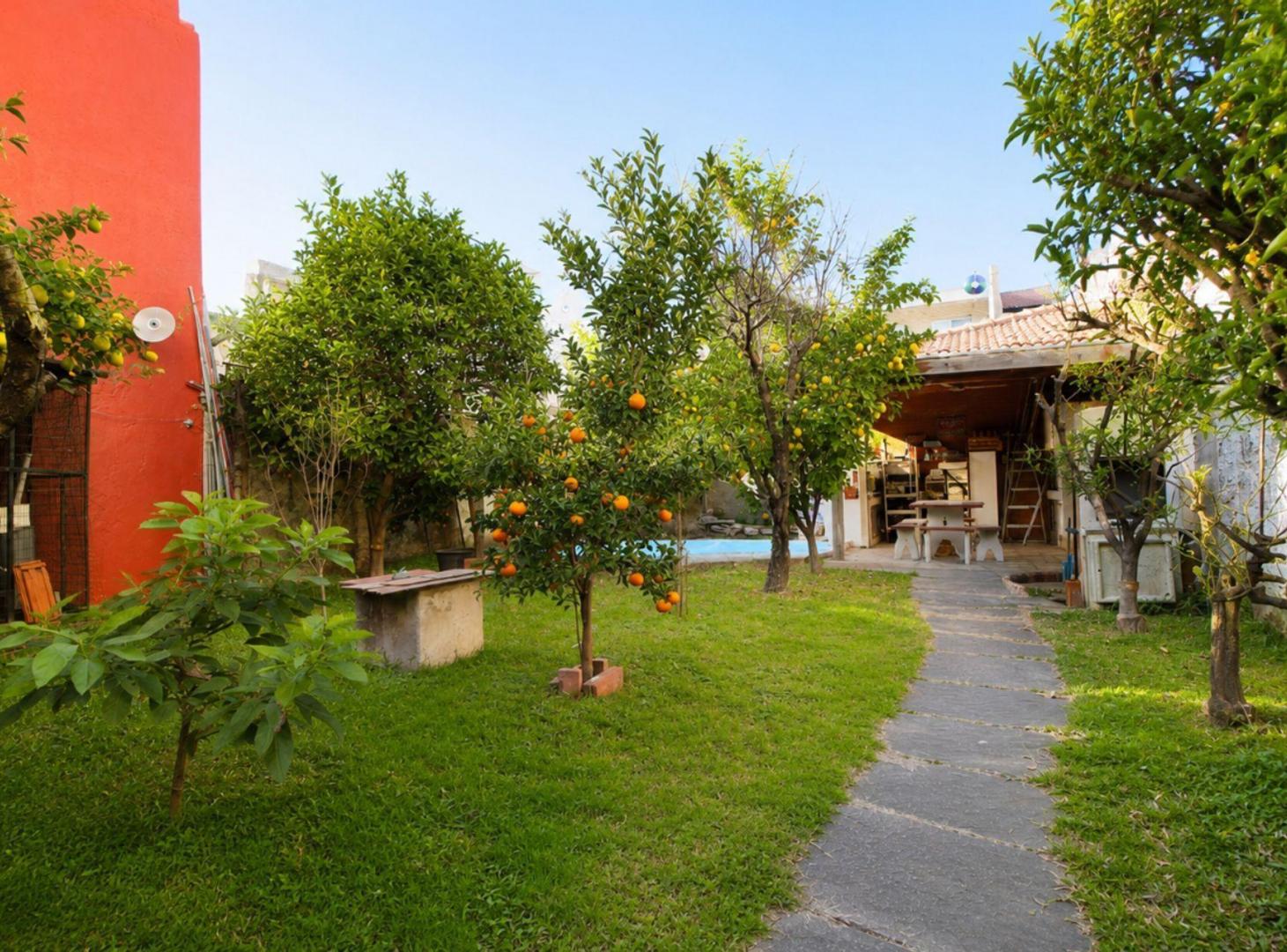 Foto de VENTA CASA L. PROPIO SAAVEDRA 4 AMB + FONDO VERDE, imagen 3