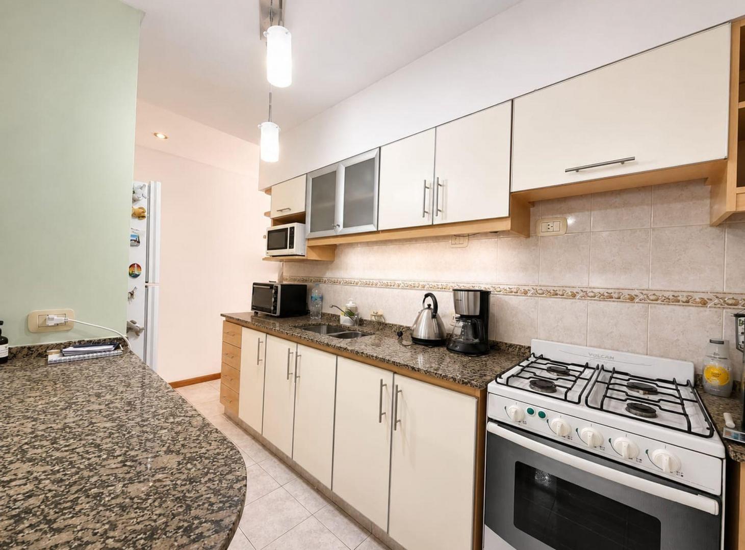 Foto de VENTA PH 3 AMB CON PATIO PARRILLA Y COCHERA DEVOTO, imagen 3