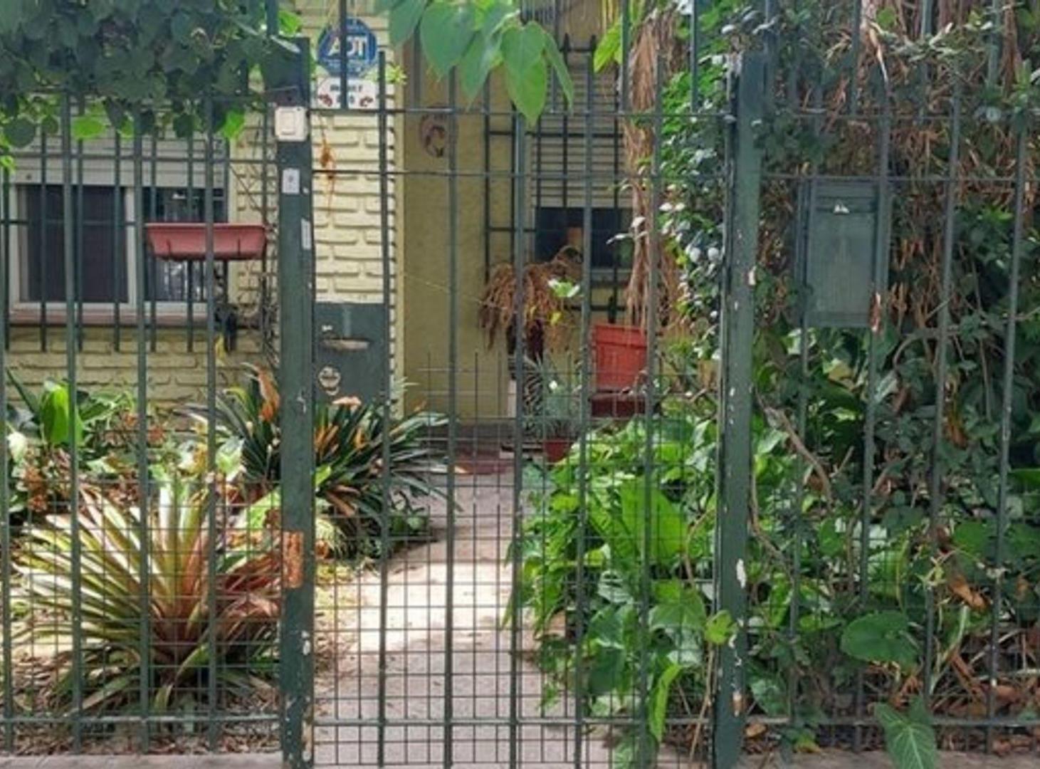 Foto de VENTA CASA 4 AMBIENTES VILLA TESEI, imagen 1