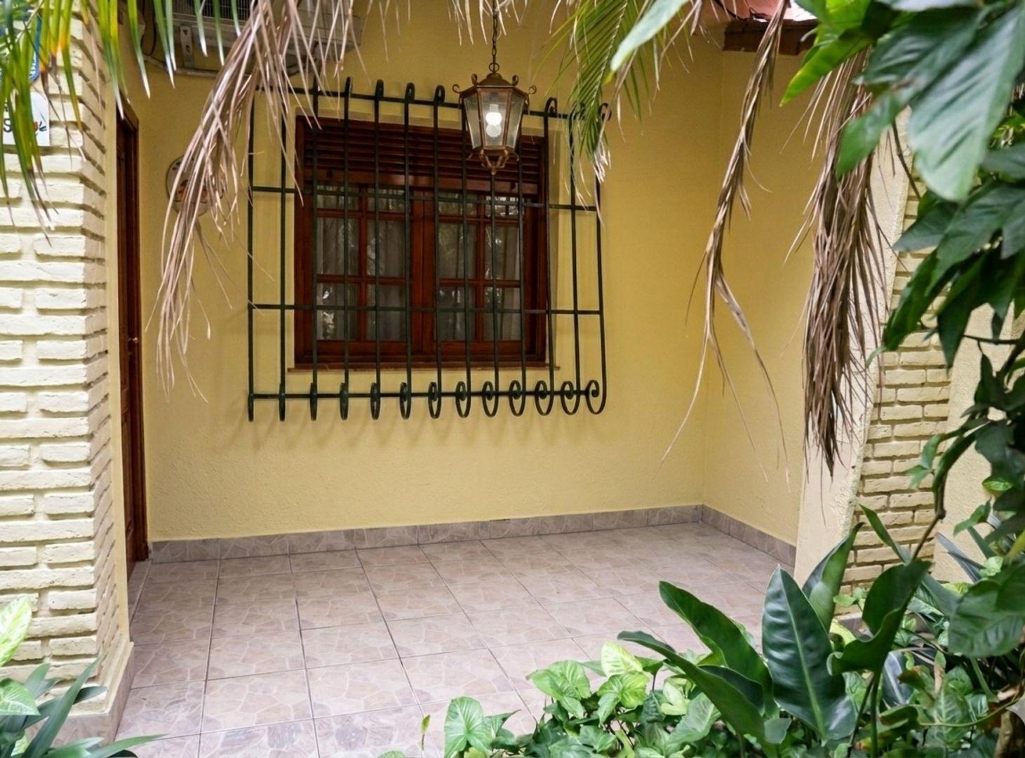 Foto de VENTA CASA 4 AMBIENTES VILLA TESEI, imagen 2