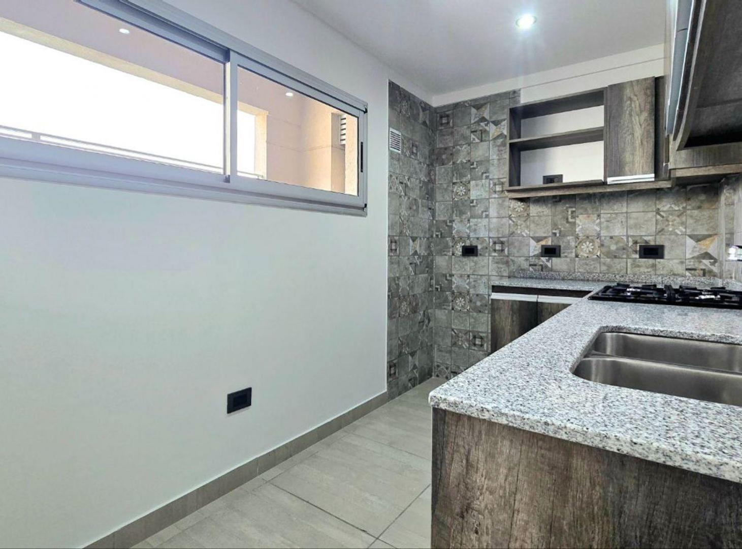 Foto de VENTA PH 4 Ambientes con terraza en Versalles, imagen 5