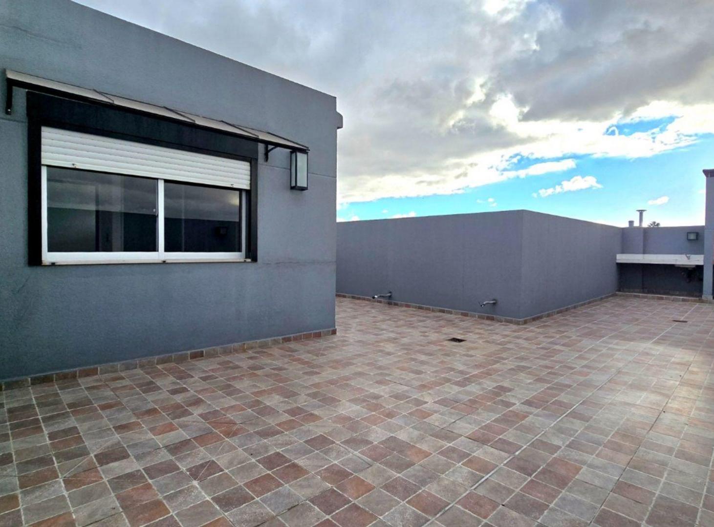 Foto de VENTA PH 4 Ambientes con terraza en Versalles, imagen 2