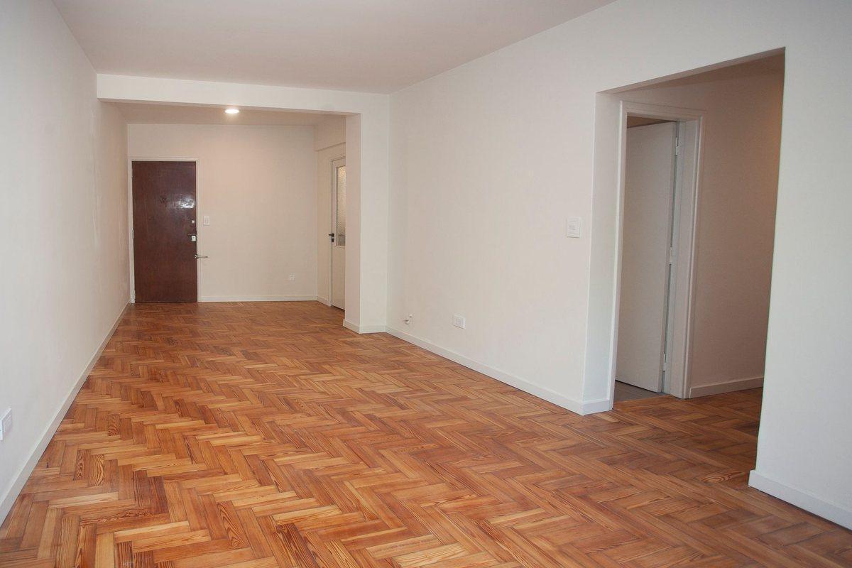 Foto de VENTA DEPTO. 4 AMB. CON BALCÓN AL FRENTE CABALLITO, imagen 5