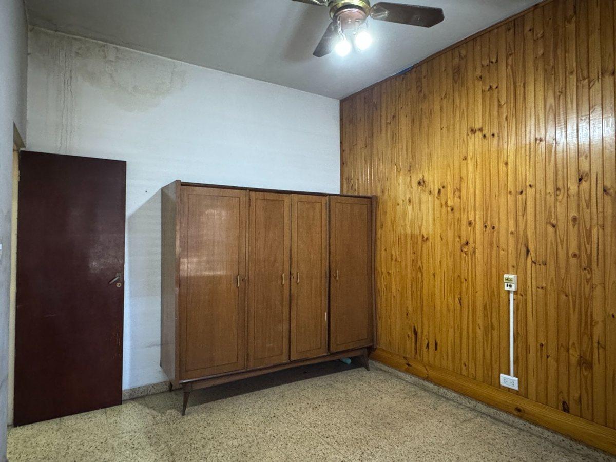 Foto de VENTA CASA 3 AMB EN ITUZAINGO CON COCHERA Y JARDIN, imagen 3