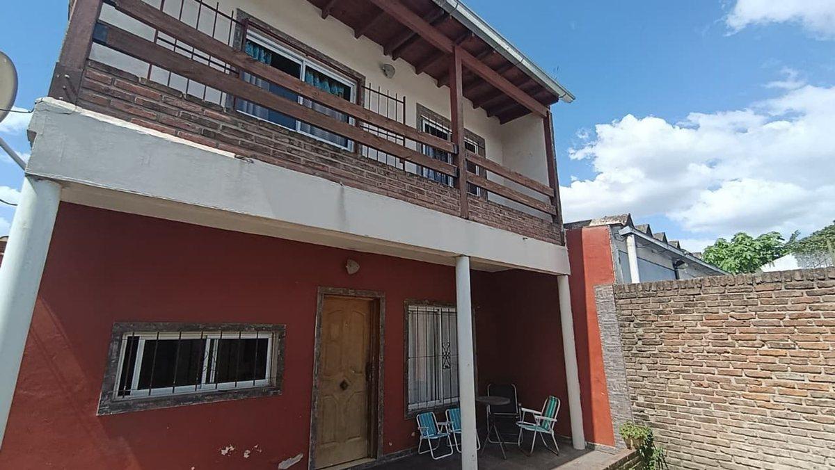Foto de CASA 5 AMB VENTA MORENO MULTIFAMILIAR + 3 DPTOS, imagen 3