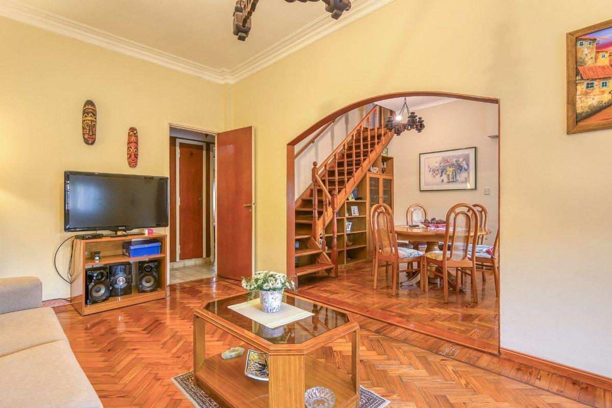 Foto de Venta Chalet 4 amb. B° Güemes HAEDO Acepta Permuta, imagen 3