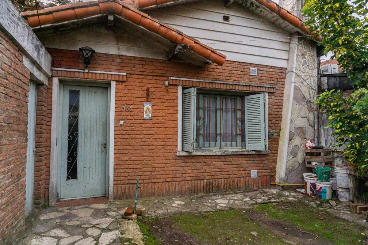 Foto de Casa 4 amb. con lote propio y gran fondo - Quilmes, imagen 3