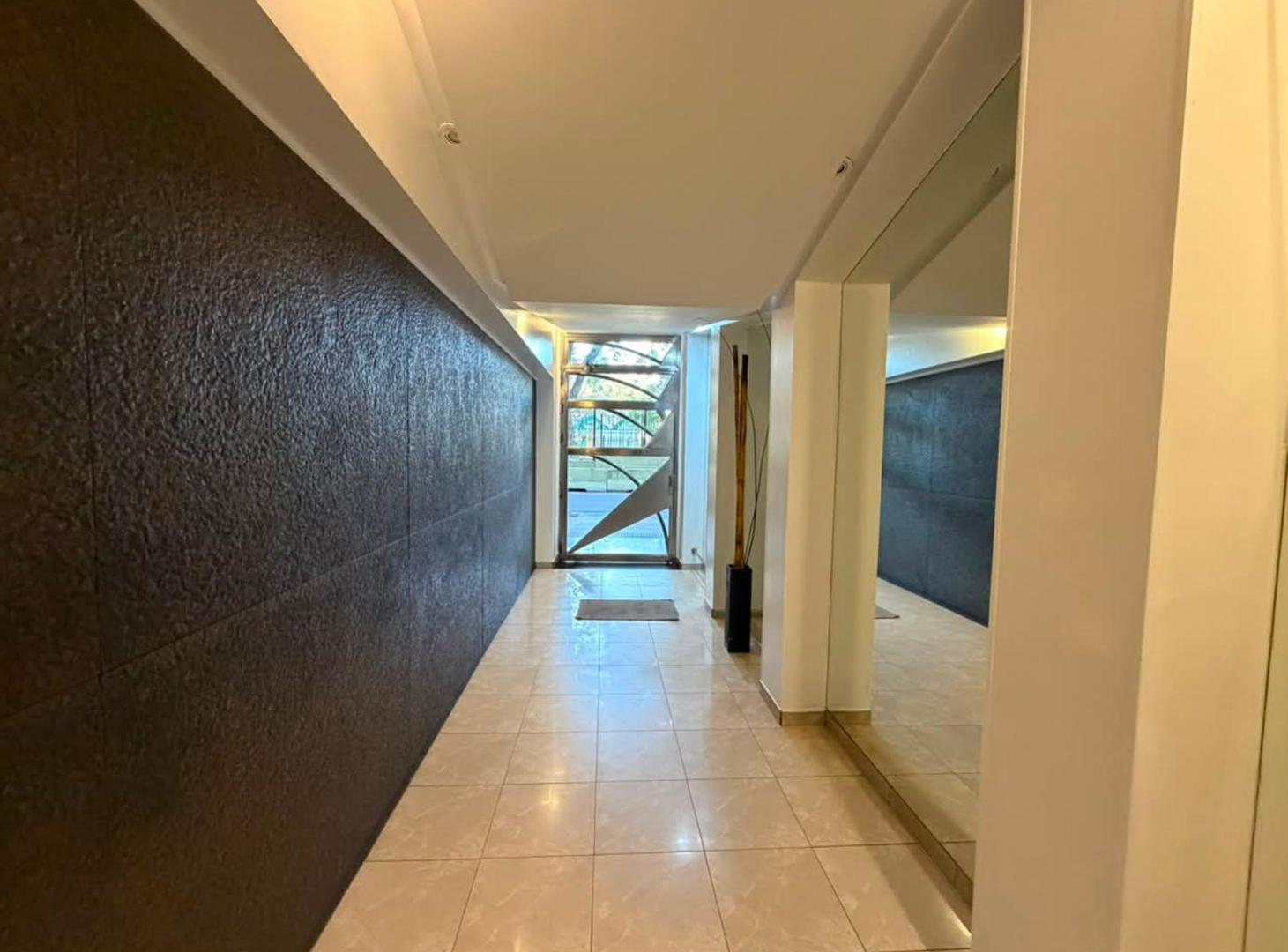 Foto de ALQUILER DEPARTAMENTO 2 AMBIENTES COCHERA CUBIERTA, imagen 5