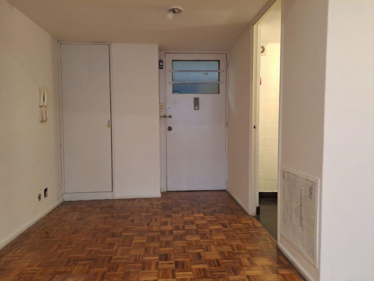 Foto de VENTA OFICINA MICRO CENTRO, imagen 5